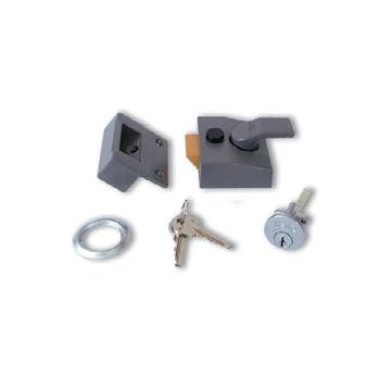 Yale 84 40mm Non Deadlocking Nightlatch DMG/SC