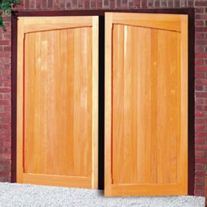 Cardale Gatcombe timber side hinged garage door
